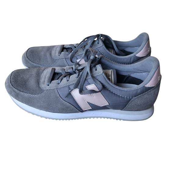 New Balance 220 Women's Gray & Pink Suede Trainers Sneakers Size 11 - Picture 1 of 9